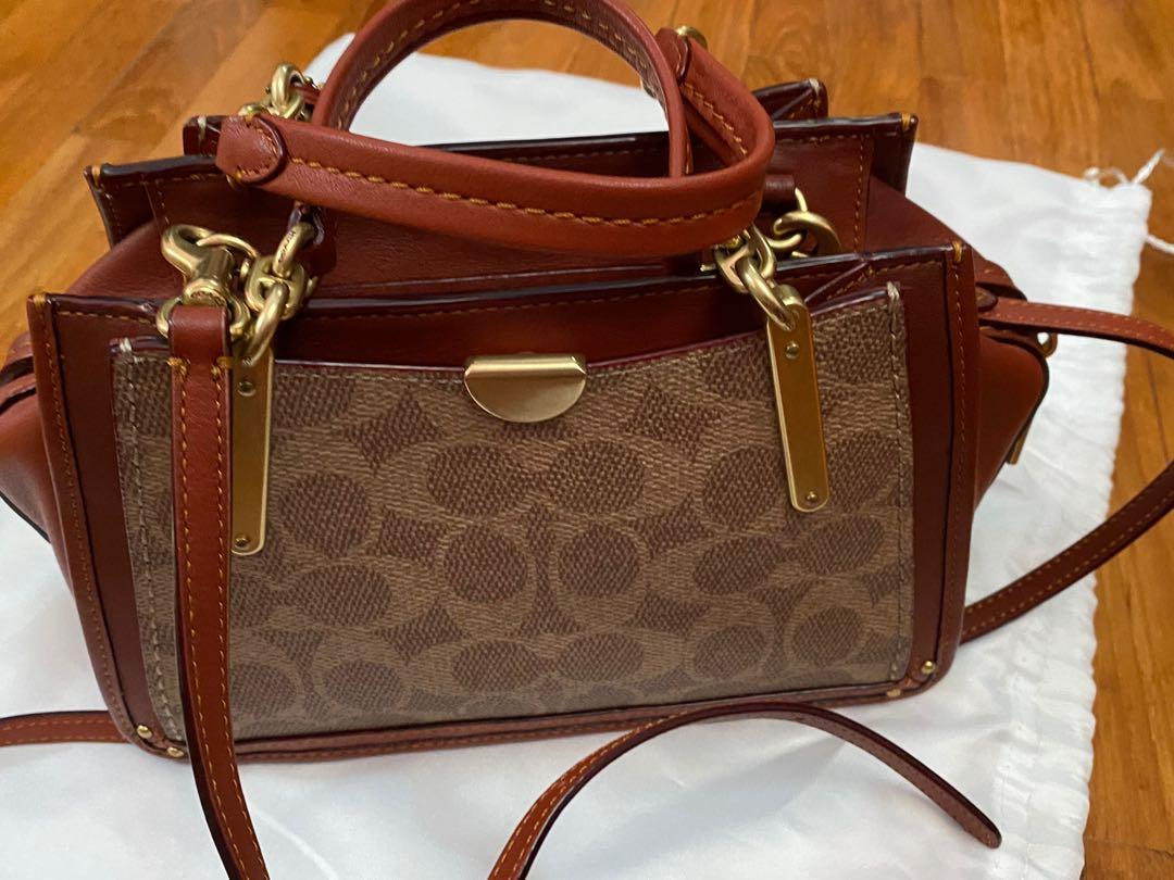 Coach dreamer sales size