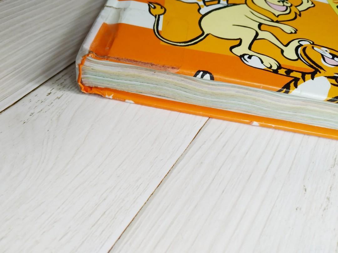 Dr seuss big orange book of beginner books, Buku & Alat Tulis, Buku