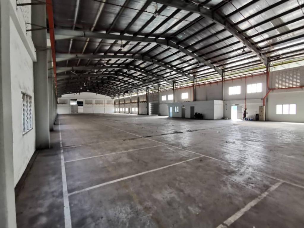 Factory Warehouse Kampung Baru Sungai Buloh, Property, Rentals on Carousell