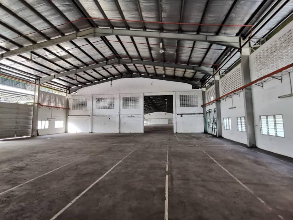 Factory Warehouse Kampung Baru Sungai Buloh, Property, Rentals on Carousell