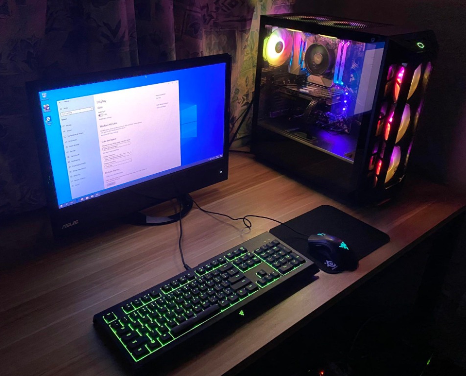 ***FREE DELIVERY*** All in one desktop setup Best looking Gaming PC FOR YOUR EVERY DESIRE