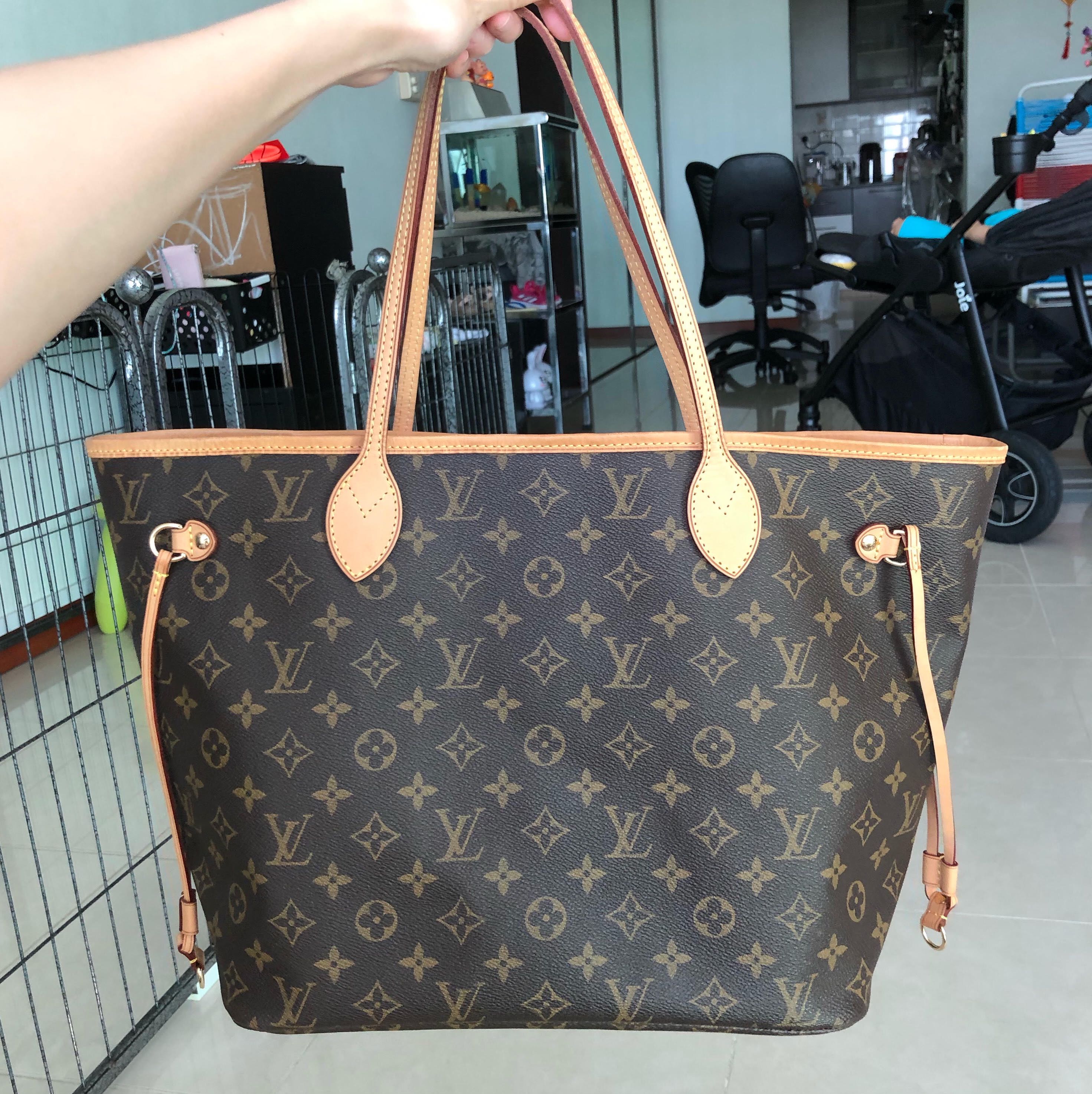 Louis Vuitton Neverfull GM Monogram, Luxury, Bags & Wallets on Carousell