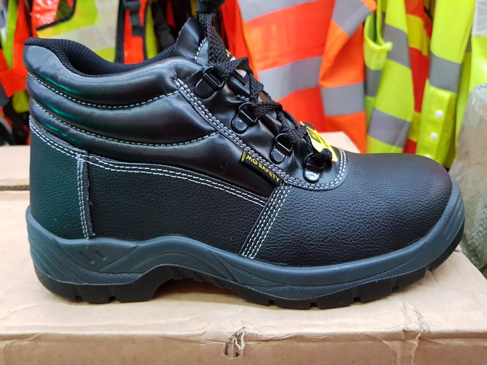 MG Safety Shoes with OSHC Certificate, Commercial & Industrial ...