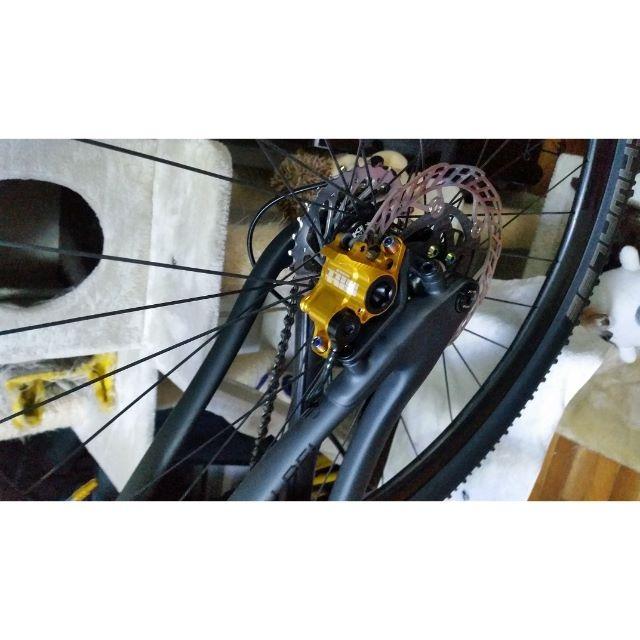 MTB (Category: Bicycles) located in Singapore. Submitted by concepts74 (Listing ID 280299397, Image 3). Description: Cannondale Scalpel Black inc Show Room condition ! Sizes and Geometry Size M Top Tube Length : 24.3 Head Tube Angle : 71.2° Head Tube Length : 4.8 Seat Tube Angle : 73.5° Seat Tube Length : 17.5 Bottom Bracket Height : 13.1 Chainstay Length : 17.5 Wheelbase : 43.3 Standover : 29.4 Reach : 16.2 Stack : 24.1 Frame Material : BallisTe