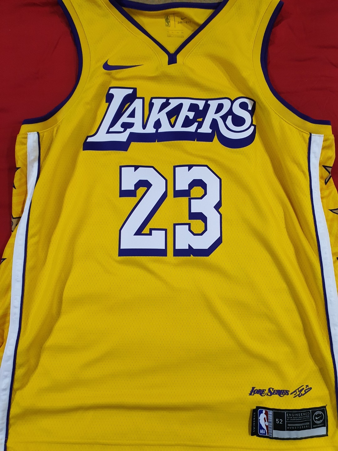 NBA Authentic Nike LA Lakers City Edition 19/20 Jersey Size XL with LEBRON  JAMES #23, Men's Fashion, Activewear on Carousell