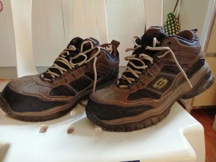 Skechers safety shoes price