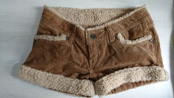 毛毛短褲64208115654529110