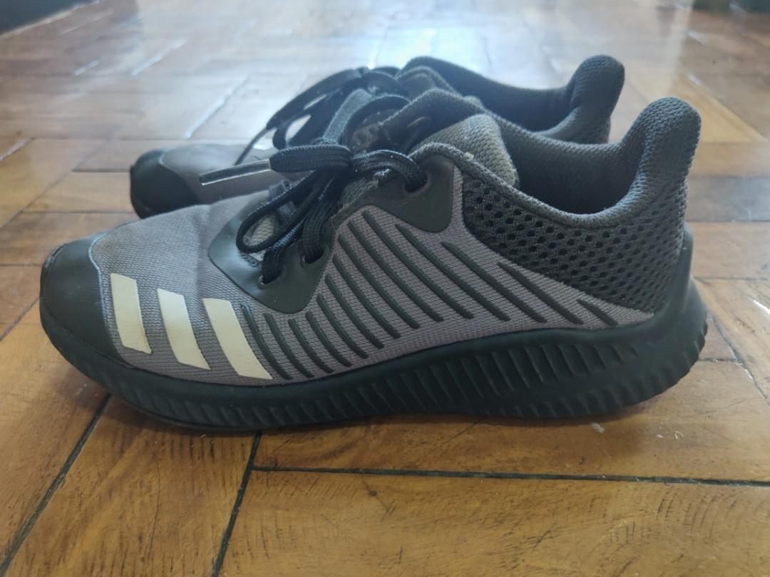Adidas Black rubber shoes for boys 6-7 