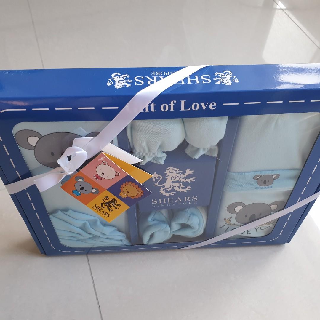Brand new cheapest Shears Singapore baby gift set, Babies & Kids