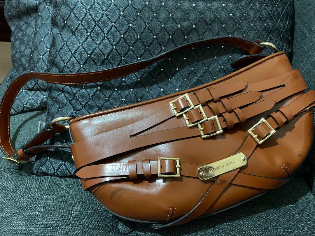Burberry hot sale belted bag