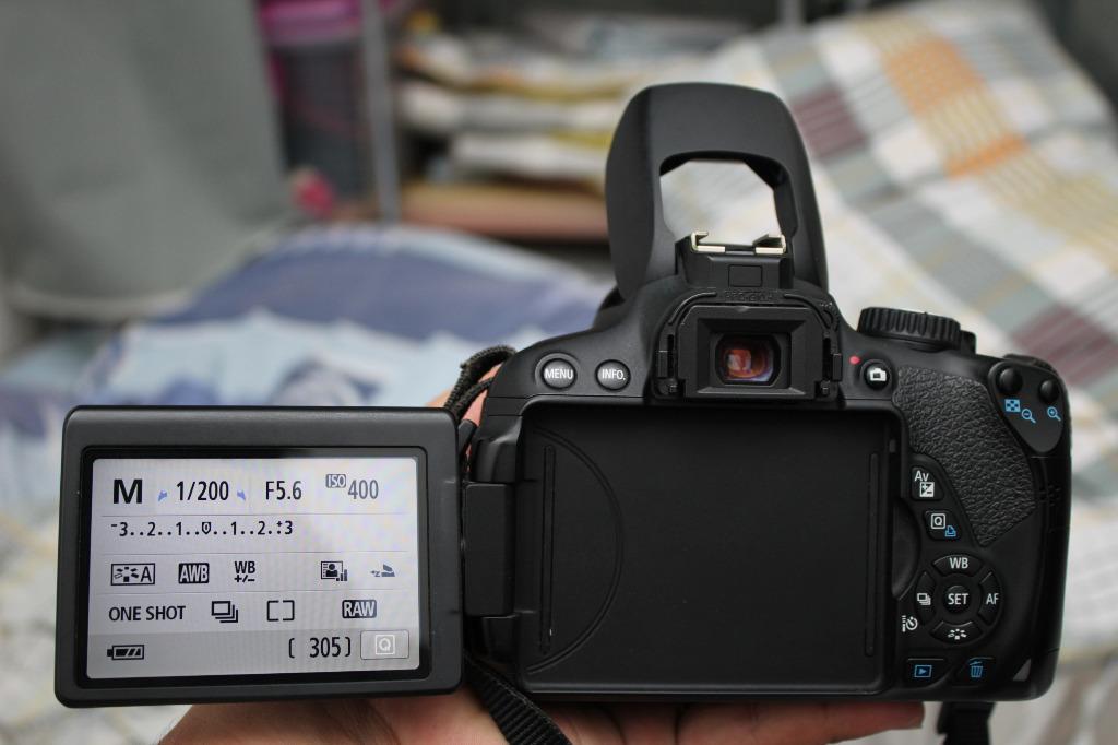 dslr canon 650d t4i camera flip screen
