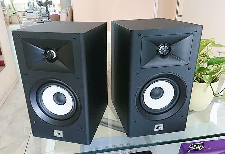 JBL STAGE A130 Bookshelf Speaker Extraordinary! Robust, Quiet, Clear