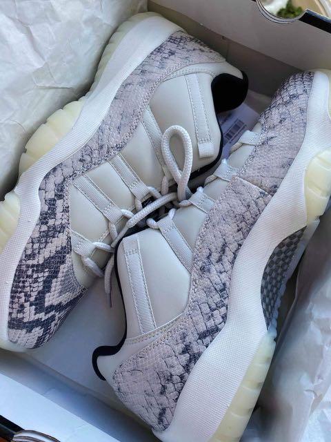 Jordan shoes (Category: Sneakers) located in Mandaluyong City. Submitted by robeerph (Listing ID 280516265, Image 2). Description: Get it now! Almost new. .