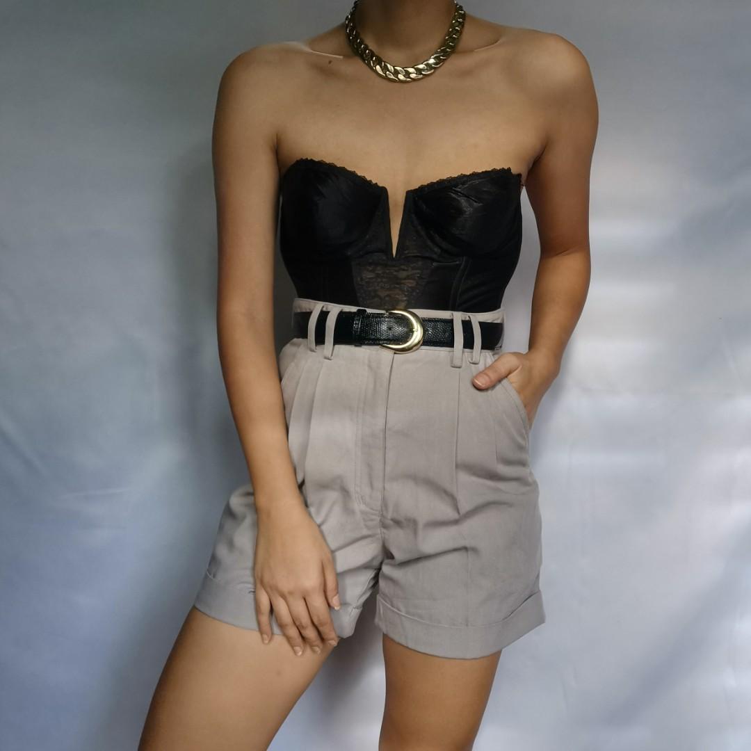 Suzy Shier HighWaisted Front Pleat Trouser Shorts   Galeries de la  Capitale