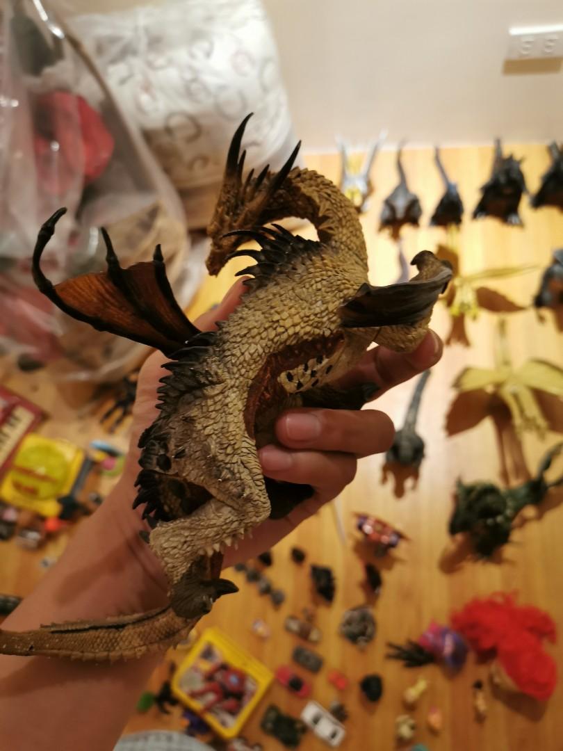 Mcfarlane dragon (Category: Figurines & Statues) located in Makati City. Submitted by dekudc (Listing ID 280404069, Image 1). Description: Mcfarlane dragon as is. No stand. Pls see pic for condition For pick up only at Pasig Jenny's.