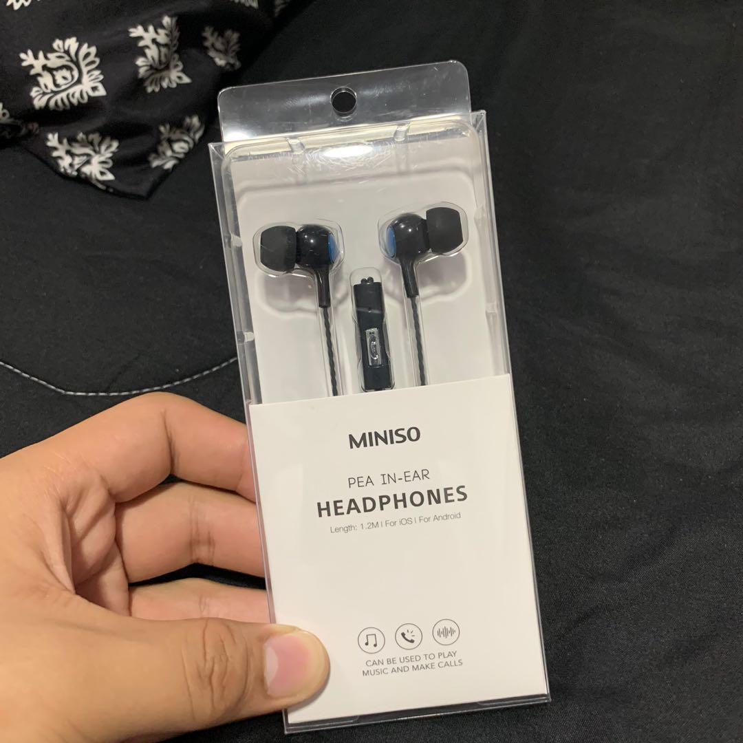 miniso lightning earphones