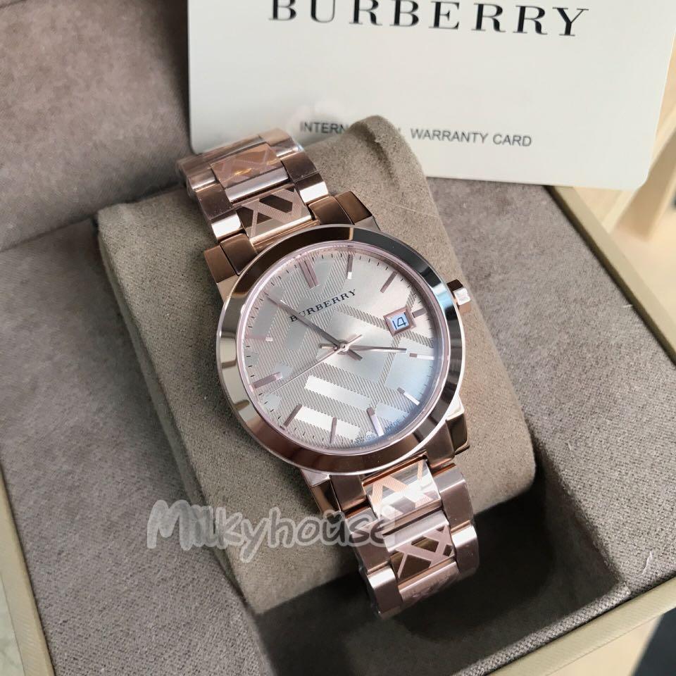New arrival 💕 Rose Gold with classic engraved check Burberry 