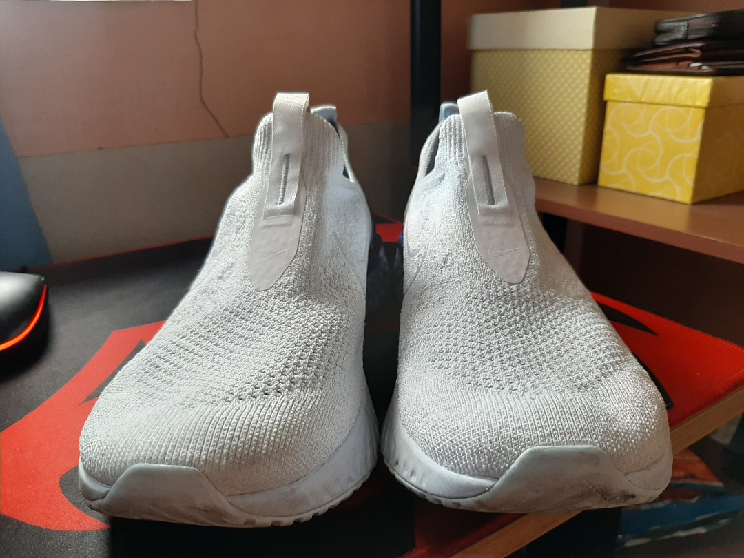 Flyknit laceless deals