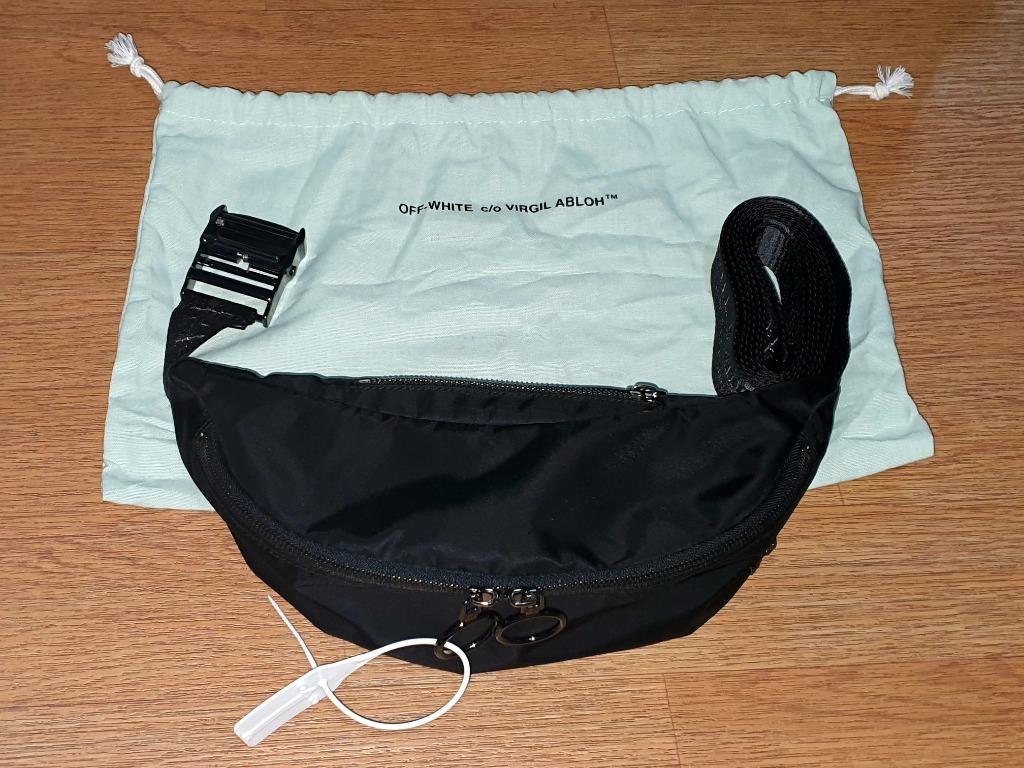 gucci fanny pack white