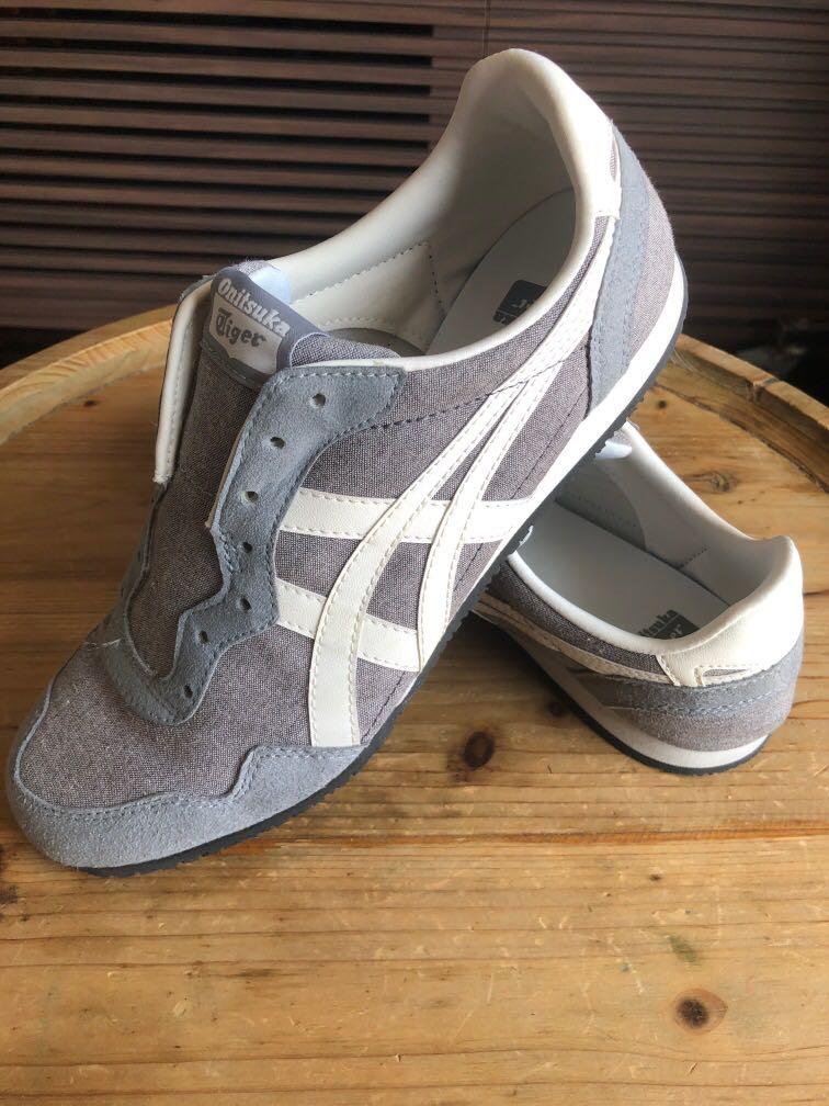 serrano slip on onitsuka