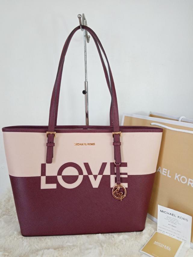 michael kors love tote