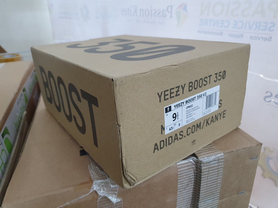 box of yeezy boost 350