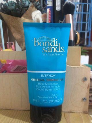 Everyday Gradual Tanning Milk