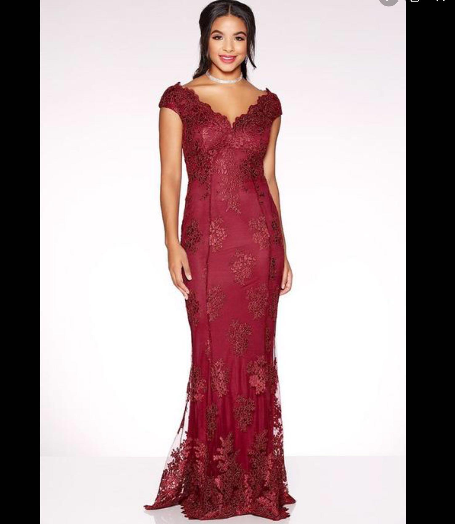 red lace dress quiz