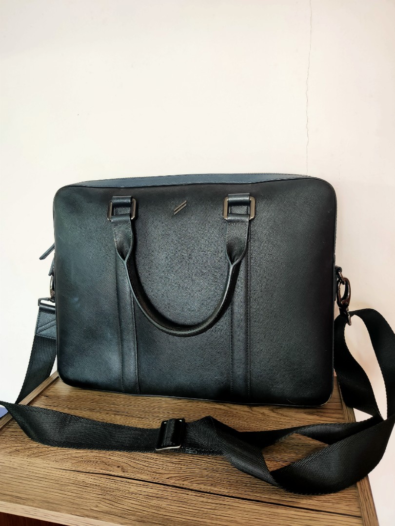 Daniel hotsell hechter bags