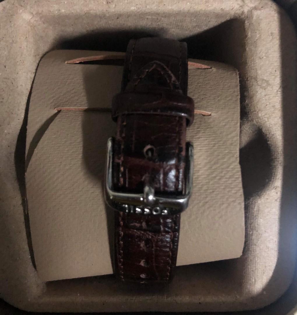 Fossil Watch (Category: Women's Watches) located in Manila. Submitted by nitchei (Listing ID 280611031, Image 2). Description: Original Fossil Women Watch Rarely used.