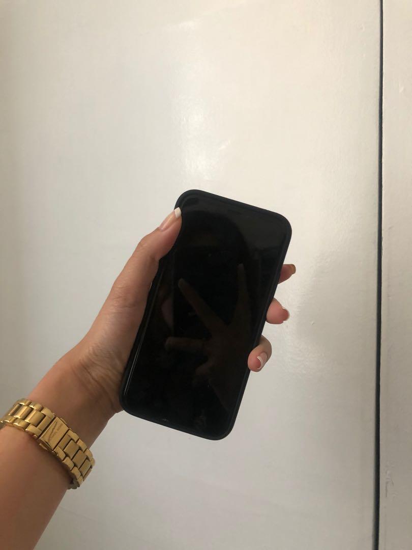 iPhone x 64 GB BLACK GLOBE LOCKED (Category: iPhone X Series) located in Makati City. Submitted by anndly (Listing ID 280588451, Image 2). Description: Hi ladies!! Selling my own iPhone x 64 GB Globe locked. Warranty just expired last Feb 3,2020 Never been repaired nor open. Inclusions: Box and unit (Same IMEI) OEM accessories (charger & earphones) - For hygiene purposes since I used the accessories na hehe Full tempered front and back - OC me sa