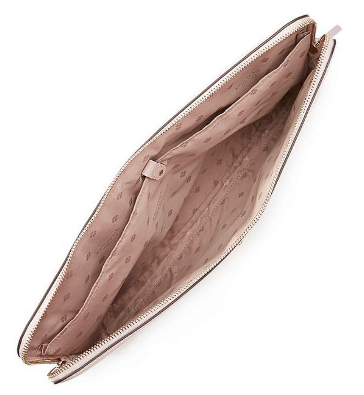 Polly laptop sleeve with strap clearance