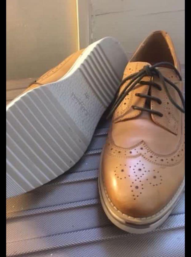 Le saunda top mens shoes price