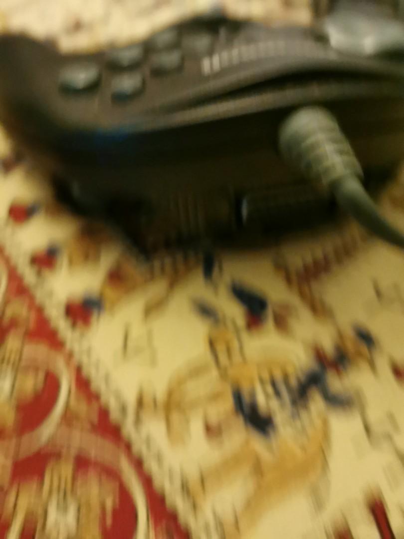 Microsoft controller (Category: Controllers) located in Singapore. Submitted by haggard1995 (Listing ID 280629663, Image 2). Description: Good condition Pm to negotiate.