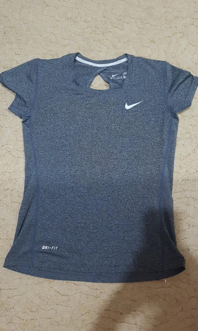 NIKE Dri-Fit (Charcoal Marl) (Category: Activewear) located in Quezon City. Submitted by adiesaur (Listing ID 280721467, Image 1). Description: RFS Decluttering Fits Medium to Large frames.