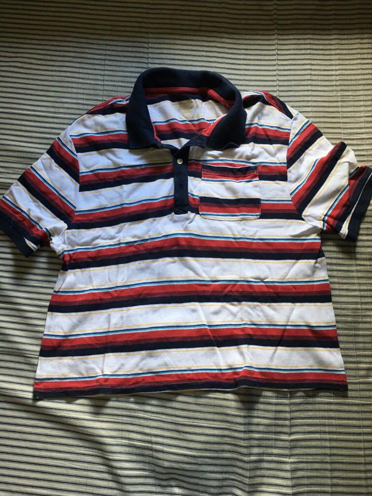 Oversized polo shirt H&M (cropped top look) (Category: Tshirts & Polo Shirts ) located in Rizal. Submitted by tanielleee (Listing ID 280620507, Image 1). Description: 9/10 Good condition Rarely used Size S-L Rfs: de cluttering .