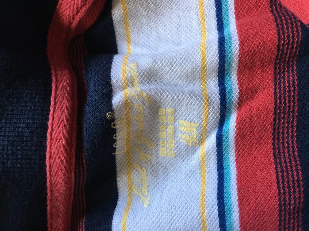 Oversized polo shirt H&M (cropped top look) (Category: Tshirts & Polo Shirts ) located in Rizal. Submitted by tanielleee (Listing ID 280620507, Image 3). Description: 9/10 Good condition Rarely used Size S-L Rfs: de cluttering .