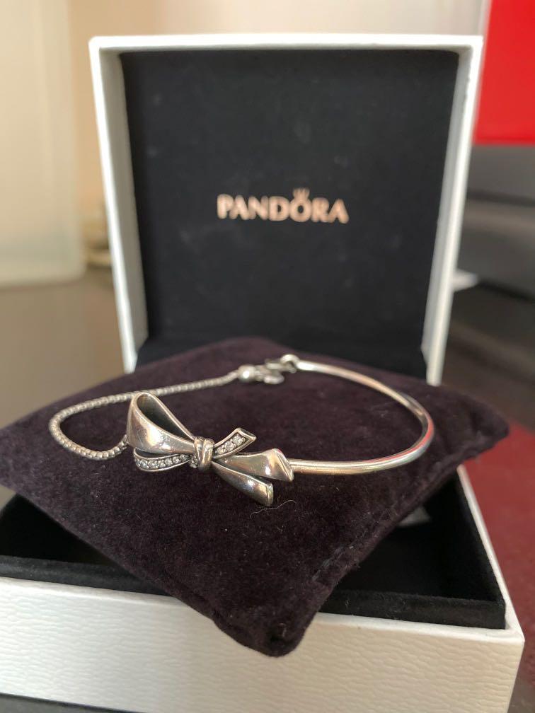 Brilliant bow bracelet clearance