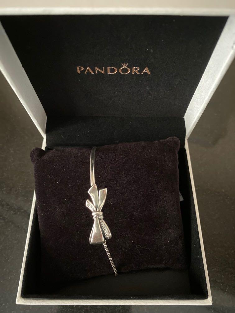 Brilliant bow cheap bracelet