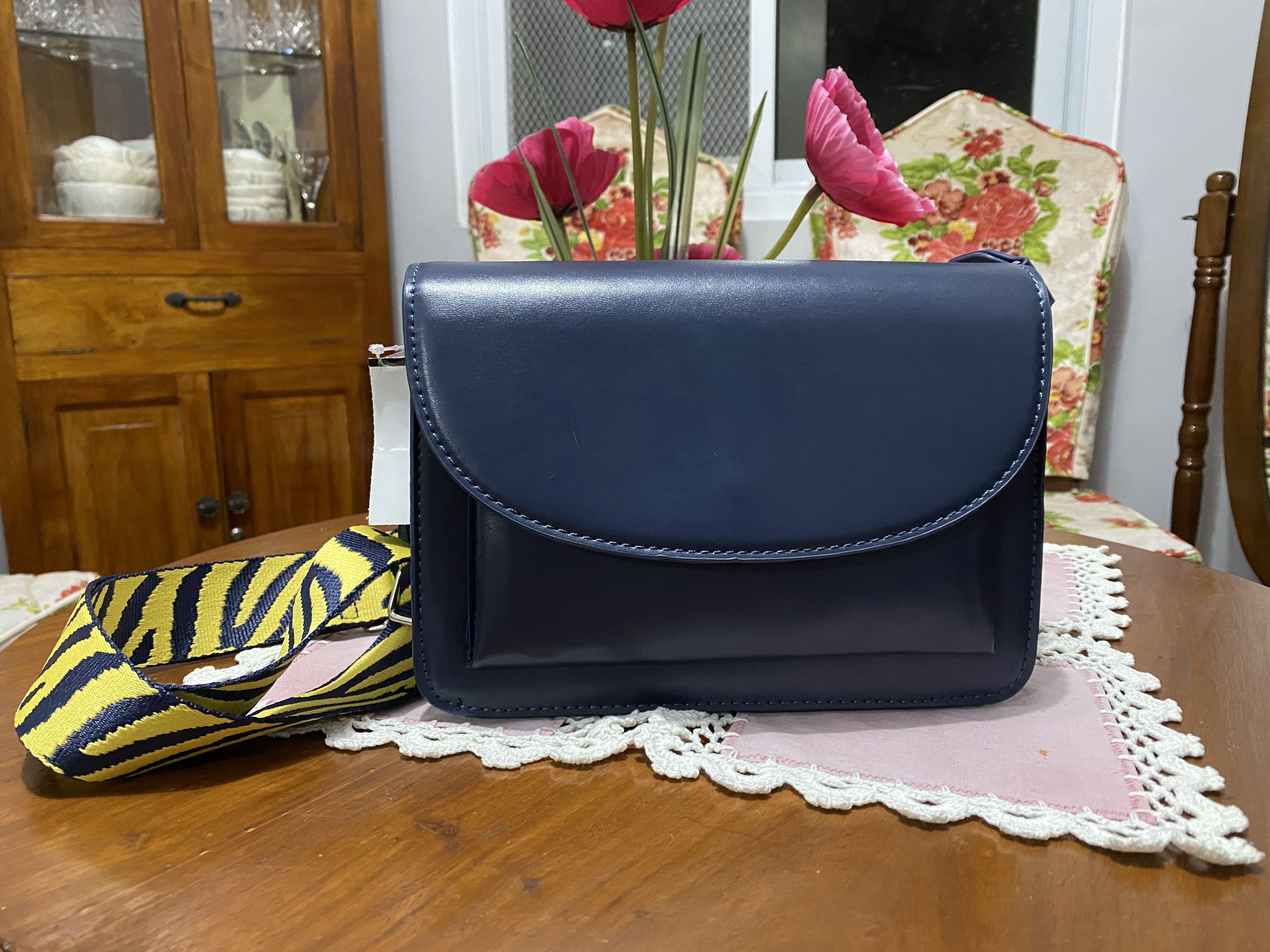 Trendy Parisian Akira Bag