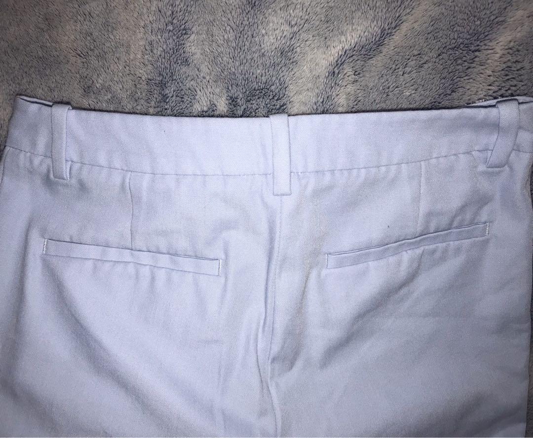 UNIQLO BLUE CROPPED TROUSERS (Category: Other Bottoms) located in Pasay City. Submitted by jtan110 (Listing ID 280761011, Image 3). Description: Best fits size 24-25‼️ Condition 9/10‼️ Negotiable‼️.