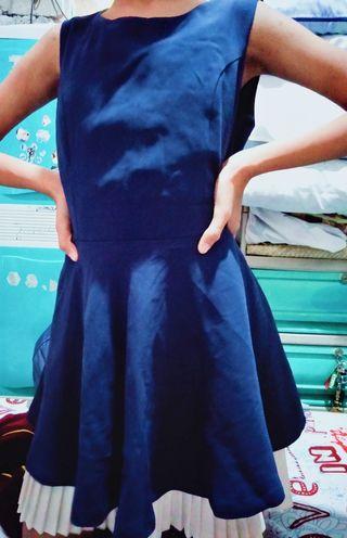 Refill classic blue dress