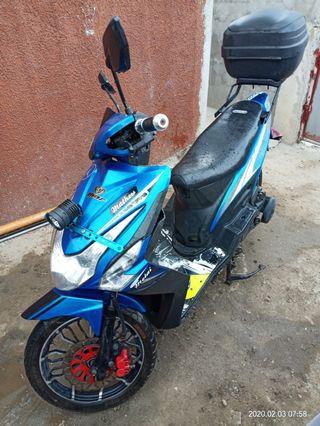 Rusi Gala 125 Automatic Tag Honda Beat Click Yamaha Mio Sporty Aerox Nmax Suzuki Skydrive Address Kymco Motorstar