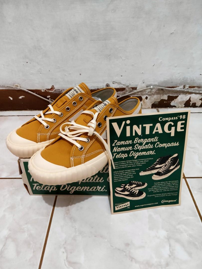 Compass Vintage Gazelle Low Mustard Nego Bisa Fesyen Pria Sepatu Sneakers Di Carousell