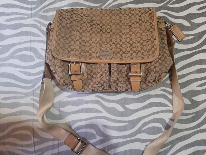 Original Coach Messenger Bag, Women's Fashion, Bags & Wallets, Cross