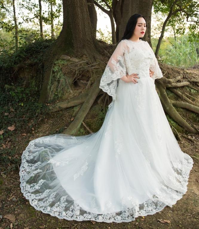 Plus size white cape discount