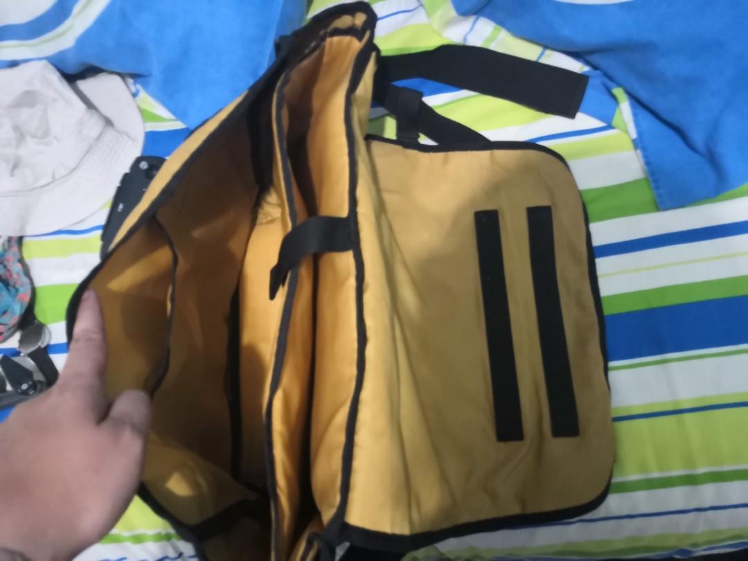 quiksilver messenger bag/laptop bag, Men's Fashion, Bags, Sling Bags on