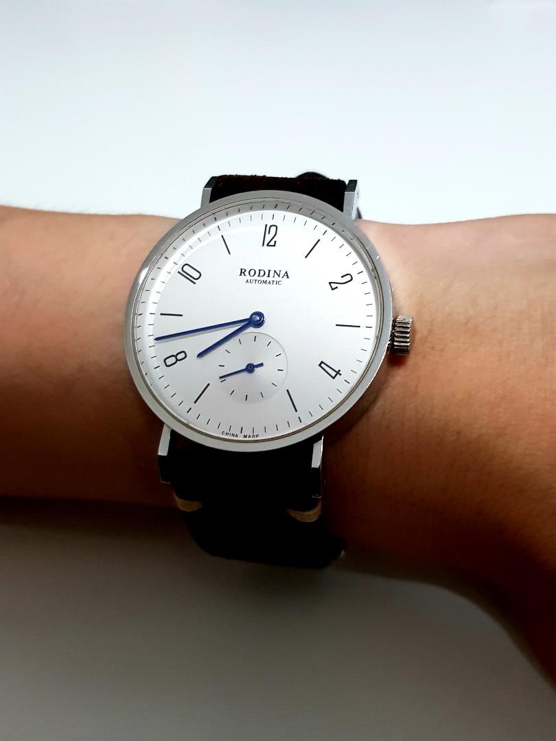 Nomos shop tangente homage