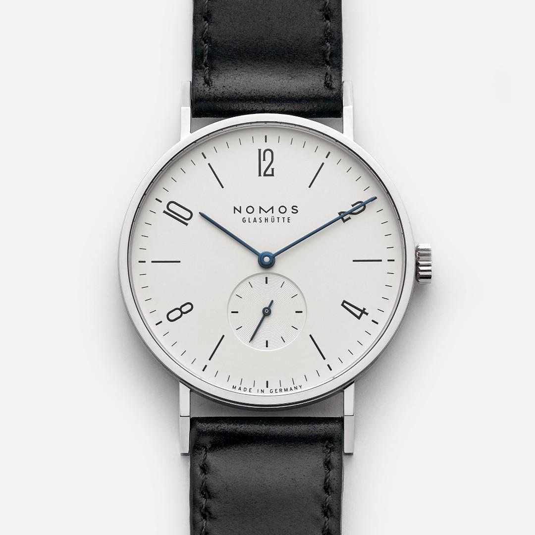 Nomos tangente homage top