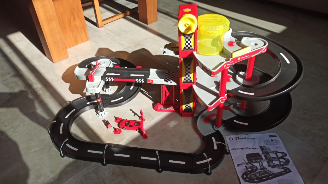 Shell Racing Toy Track Shell Ferrari Race & Play Set / Racing Garage, Hobbies & Toys, Toys ...
